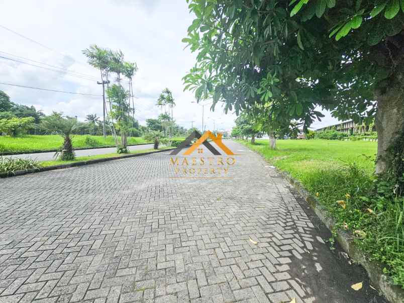 dijual tanah komplek graha metropolitan