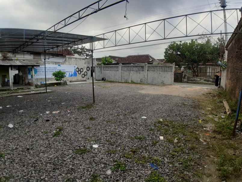 dijual tanah maguwoharjo kec depok