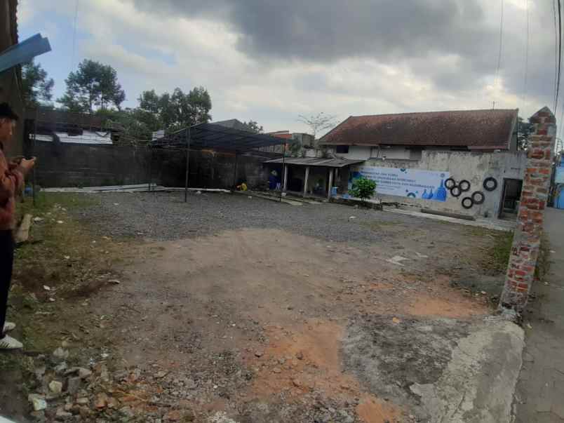 dijual tanah maguwoharjo kec depok