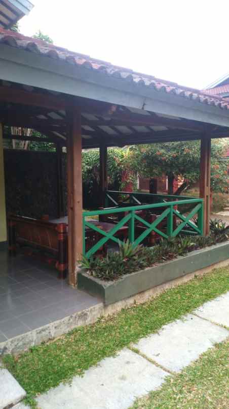 dijual villa cisarua bogor jawa barat