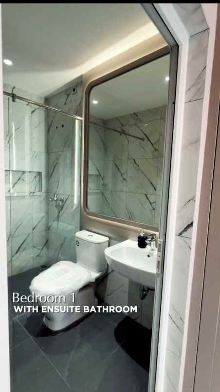 dijual villa jalan bakti luhur kapten