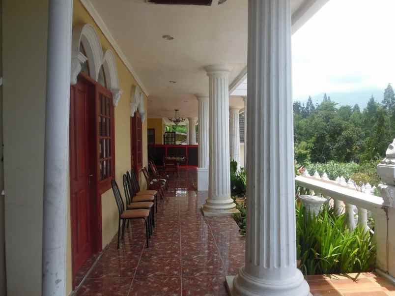 dijual villa jalan pakancilan kuta