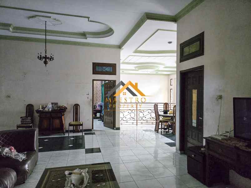 dijual villa jalan titi papan sei