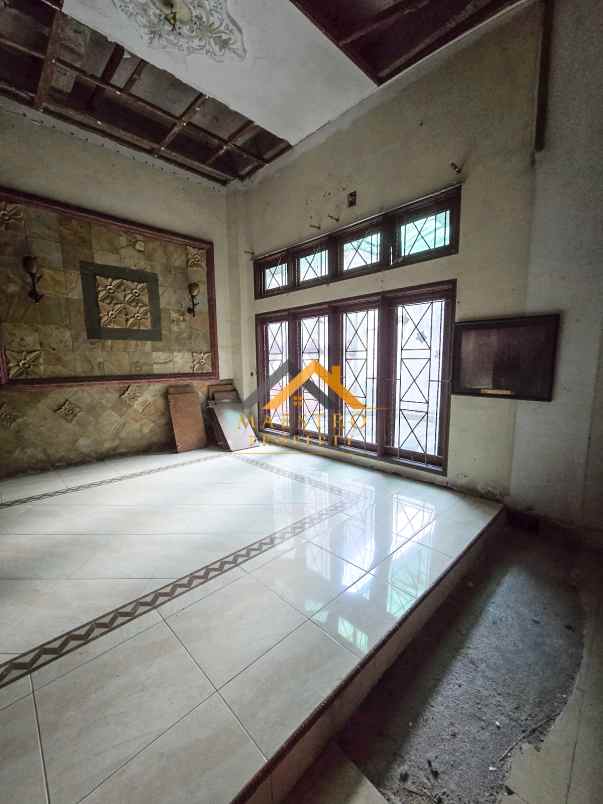 dijual villa jalan titi papan sei