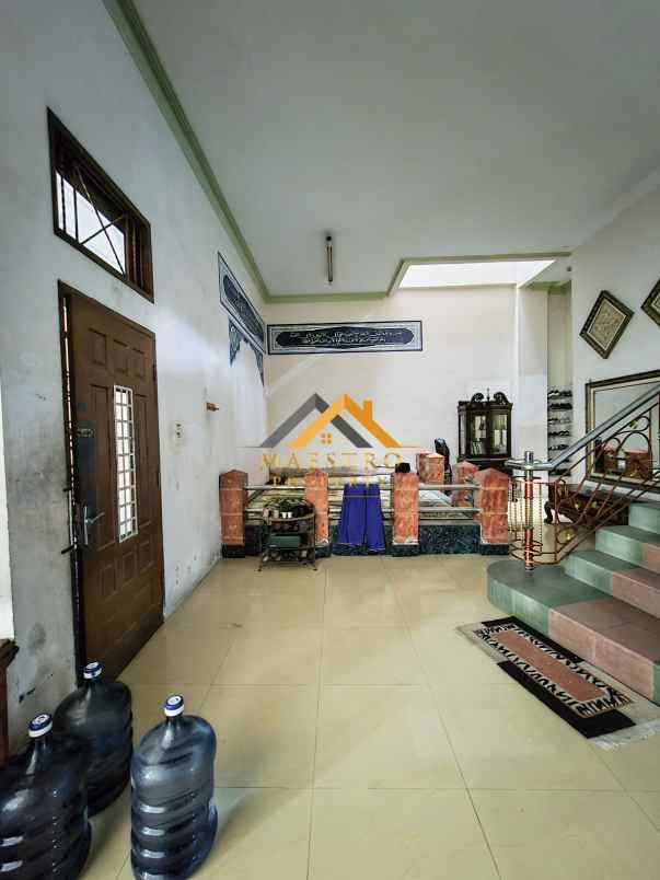 dijual villa jalan titi papan sei