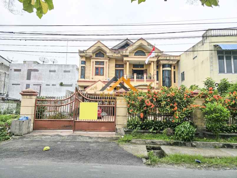 dijual villa jalan titi papan sei