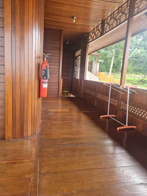 dijual villa kampung sukawarna desa