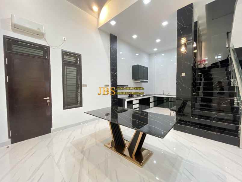 dijual villa komplek cemara asri jalan