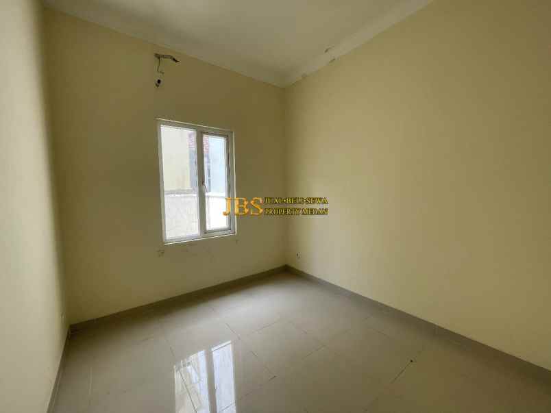 dijual villa komplek citraland gama