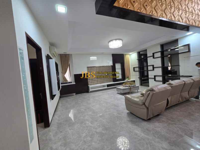 dijual villa komplek villa panbil jalan