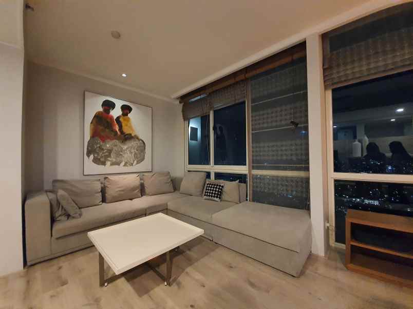 disewakan apartemen ciputra world tower vue