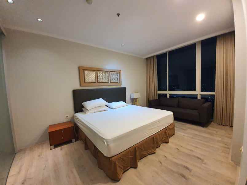 disewakan apartemen ciputra world tower vue