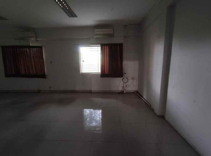 disewakan gudang 4000 m2 dicikupa tangerang