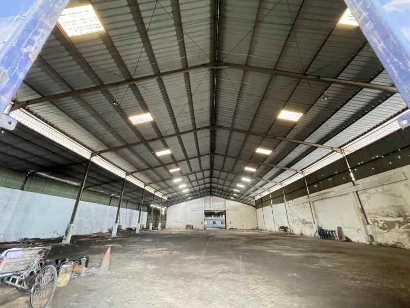 disewakan gudang siap pakai di kalianak surabaya