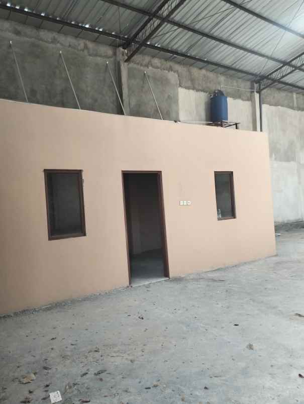 disewakan gudang siap pakai di lingkar timur kudus