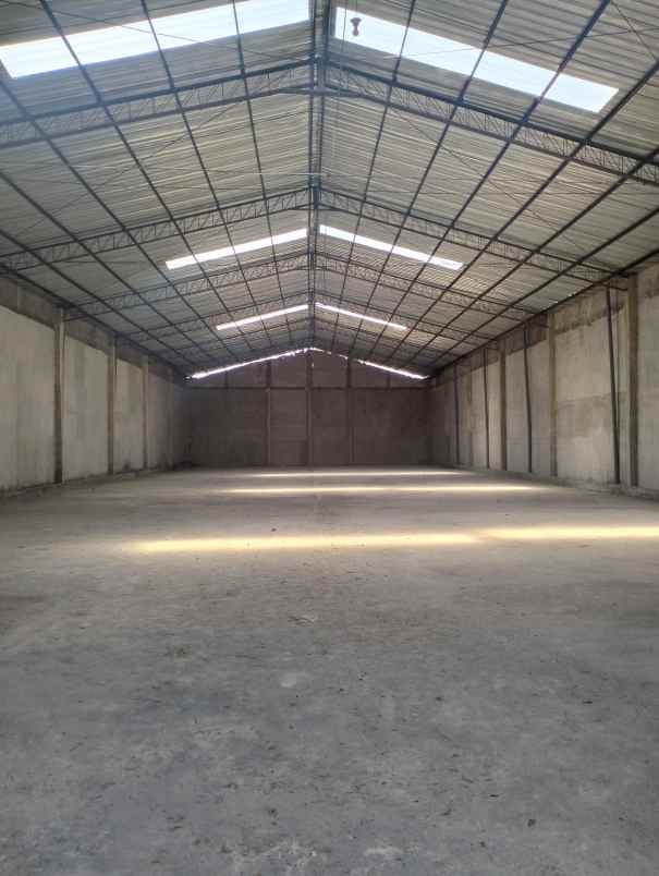 disewakan gudang siap pakai di lingkar timur kudus