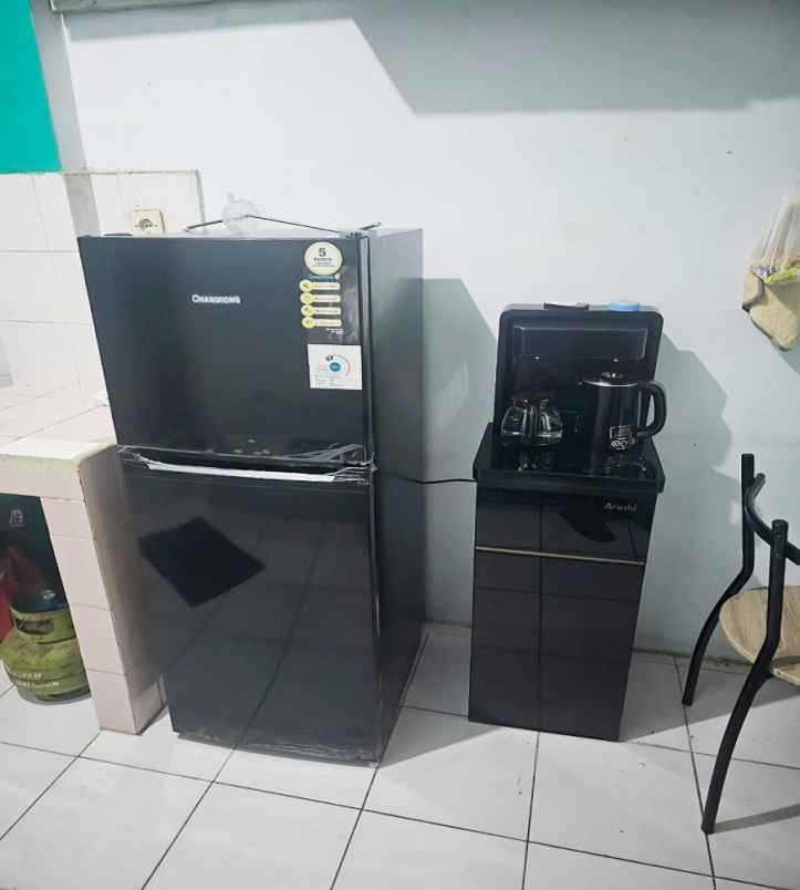 disewakan kost jl kelapa molek 1 b4 no 17