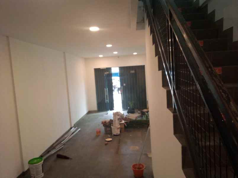 disewakan ruko 3 lantai dicikupa tangerang