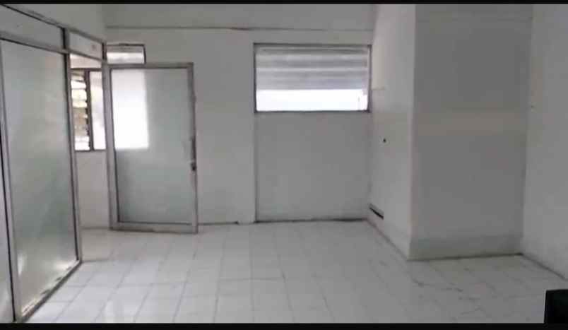 disewakan ruko gudang kantor delta silicon lippo cikarang