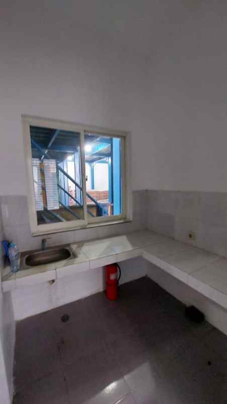 disewakan ruko gudang kantor kedung cowek