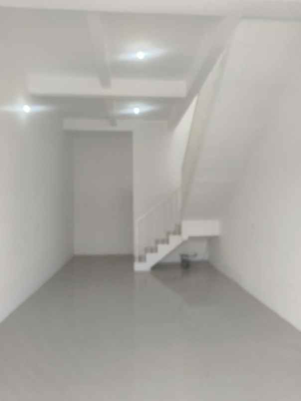 disewakan ruko gudang kantor regency one east point