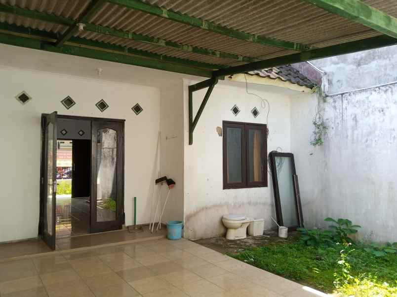 disewakan rumah arum dalu