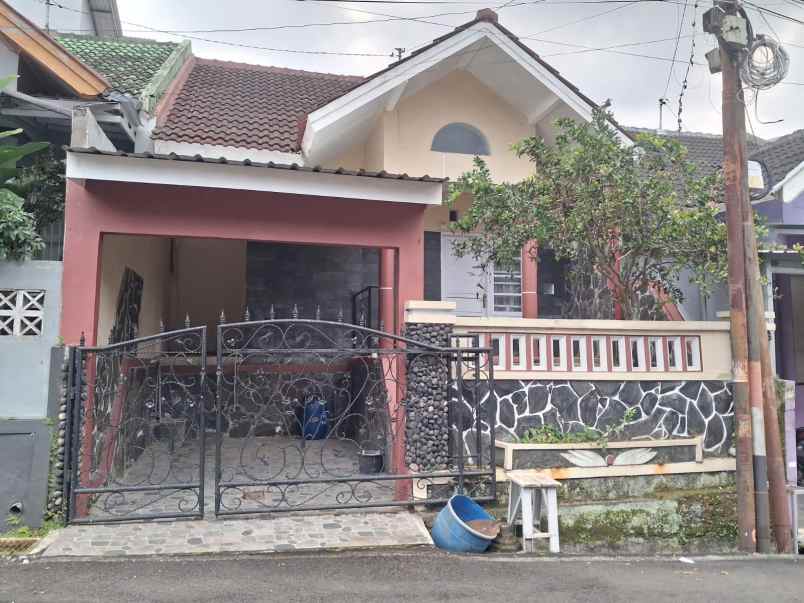 disewakan rumah banyumanik