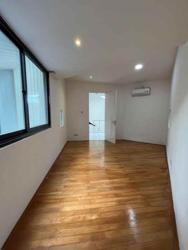 disewakan rumah bintaro pesanggrahan