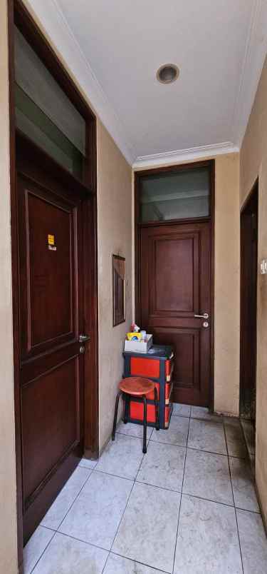 disewakan rumah dharmawangsa