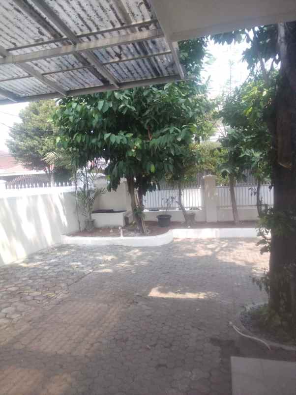 disewakan rumah di jl tanjung menteng jakarta pusat