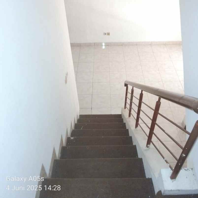 disewakan rumah harapan indah cluster