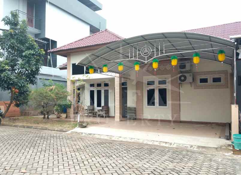 disewakan rumah jalan karya baru
