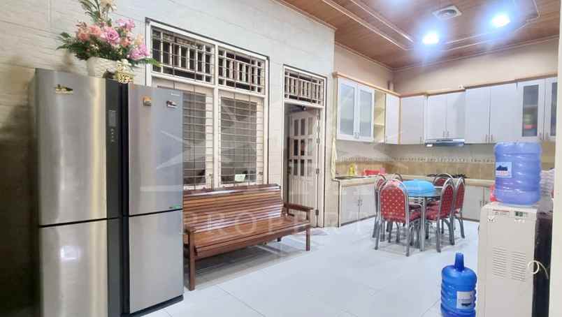disewakan rumah jalan karya baru