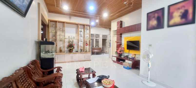 disewakan rumah jalan karya baru