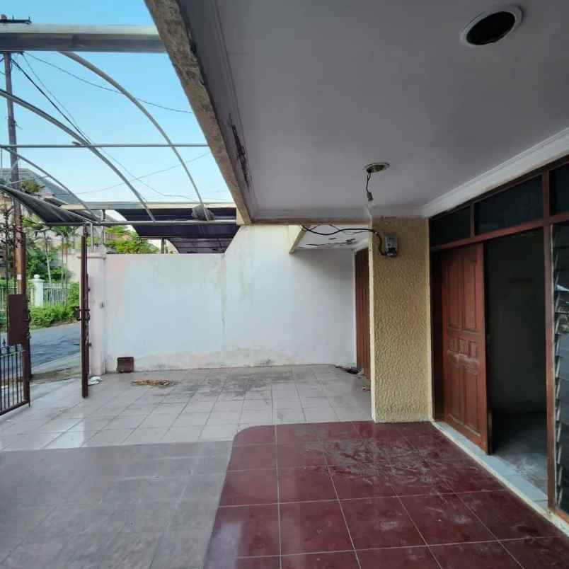 disewakan rumah jalan kertajaya indah