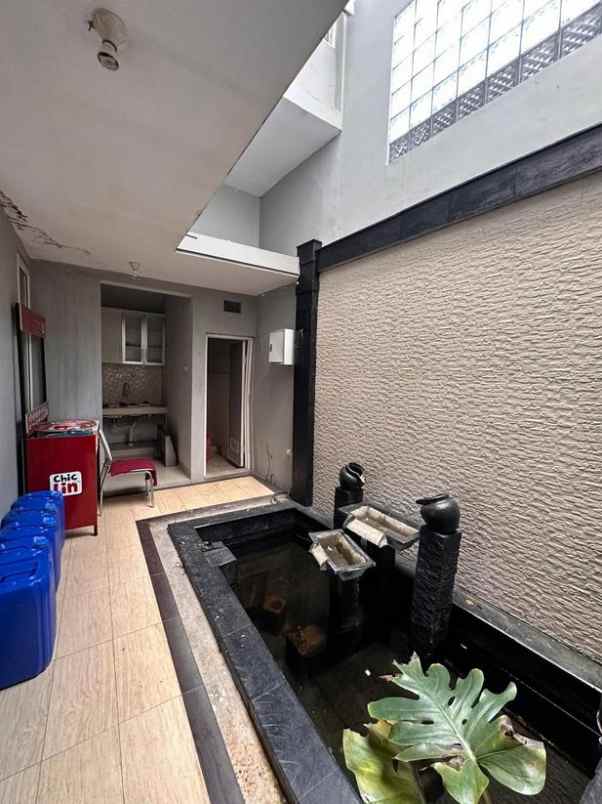 disewakan rumah jl cigadung tengah dago