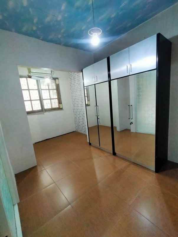 disewakan rumah klampis
