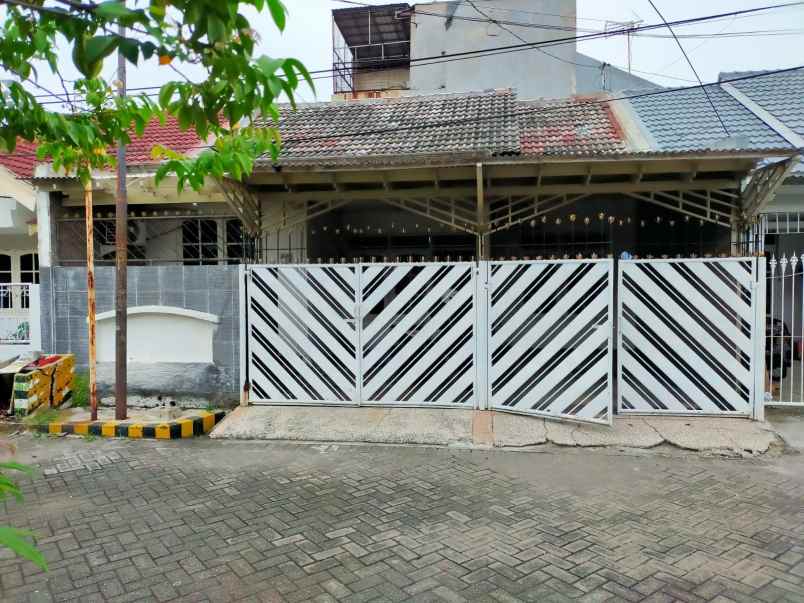 disewakan rumah klampis