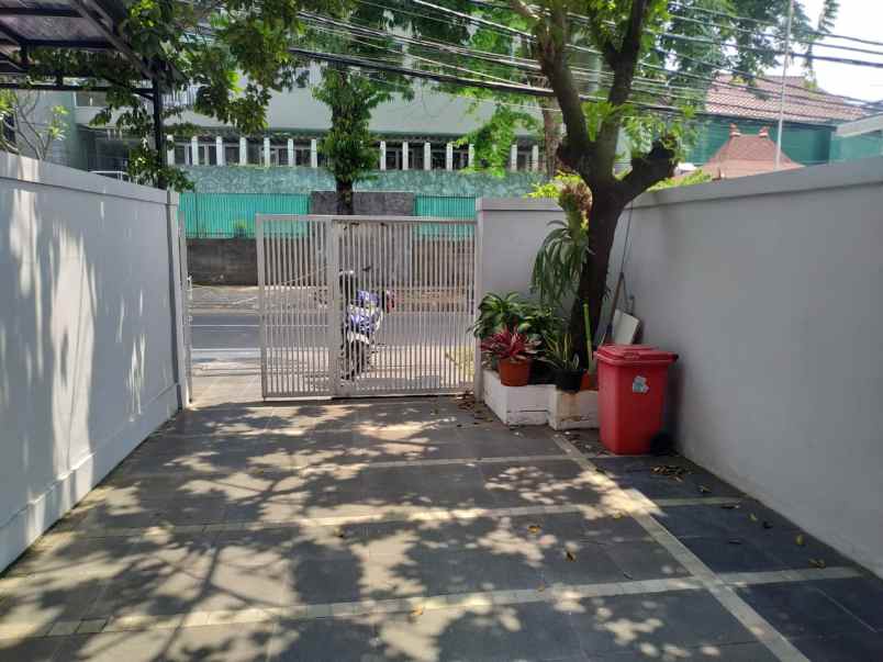 disewakan rumah senopati