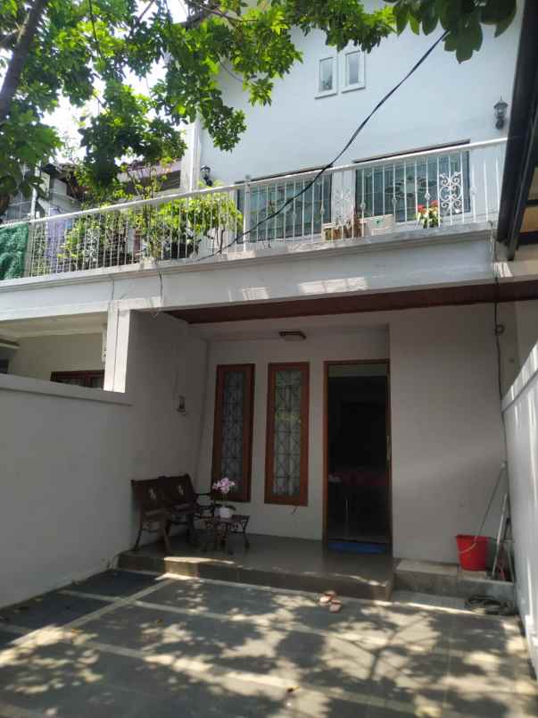 disewakan rumah senopati