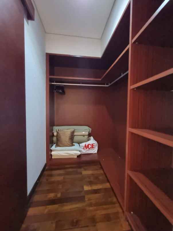 for rent apartment essence darmawangsa