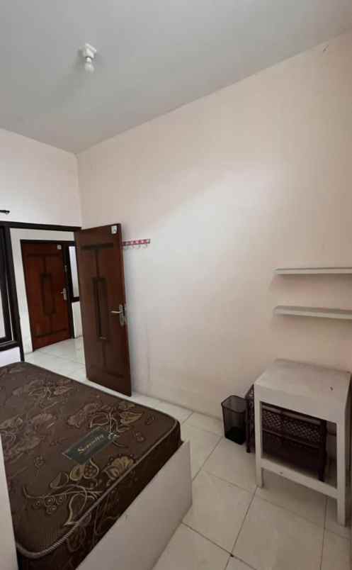 for sale rumah dan kost bagus strategis dago