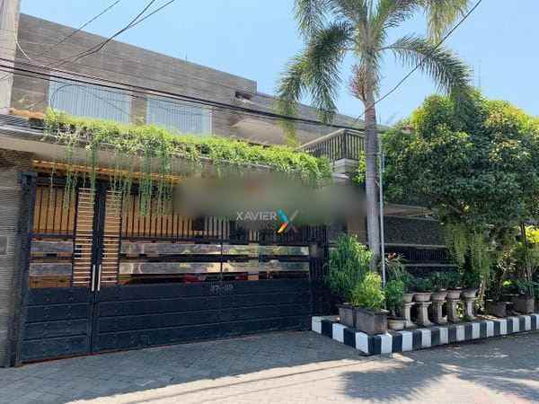 hot listing rumah mewah di manyar kartika ada pool