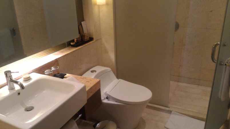 jual apartemen oakwood 2 br mega kuningan