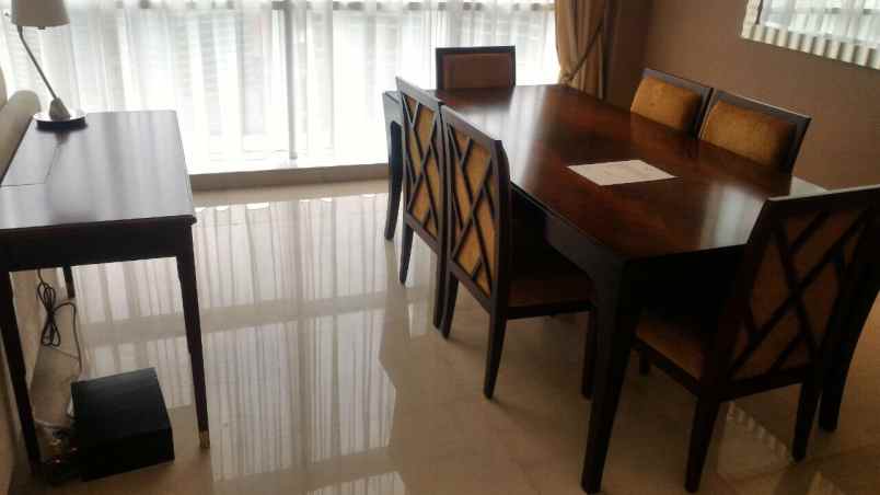 jual apartemen oakwood 2 br mega kuningan