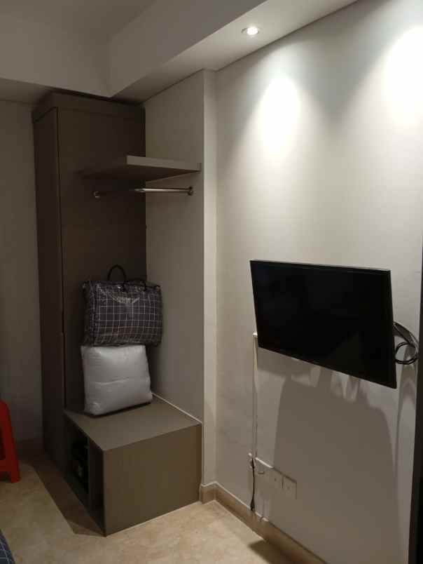 jual apartemen studio furnished gold coast pik