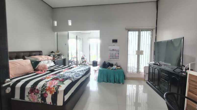 jual rumah kav dki meruya utara jak bar