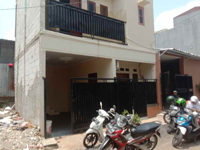 jual rumah nyaman di komplek