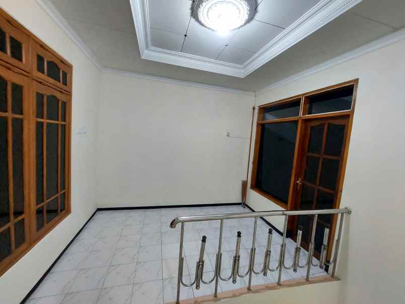 jual rumah perum deltasari indah waru sidoarjo