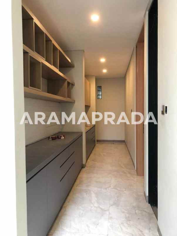 jual villa 4 lantai 3 kamar view gwk bandara jimbaran